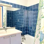 Maison En Duplex Au Lavandou Avec Piscine, Terrasse Et Parking Prive - 3 Pieces, 6 Couchages - Fr-1-251-20