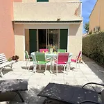 Σπίτι διακοπών Maison En Duplex Au Lavandou Avec Piscine, Terrasse Et Parking Prive - 3 Pieces, 6 Couchages - Fr-1-251-20 *