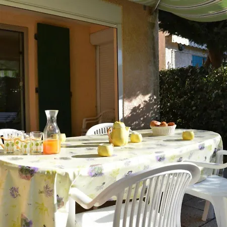 Nyaraló Maison En Duplex Au Lavandou Avec Piscine, Terrasse Et Parking Prive - 3 Pieces, 6 Couchages - Fr-1-251-20 Le Lavandou